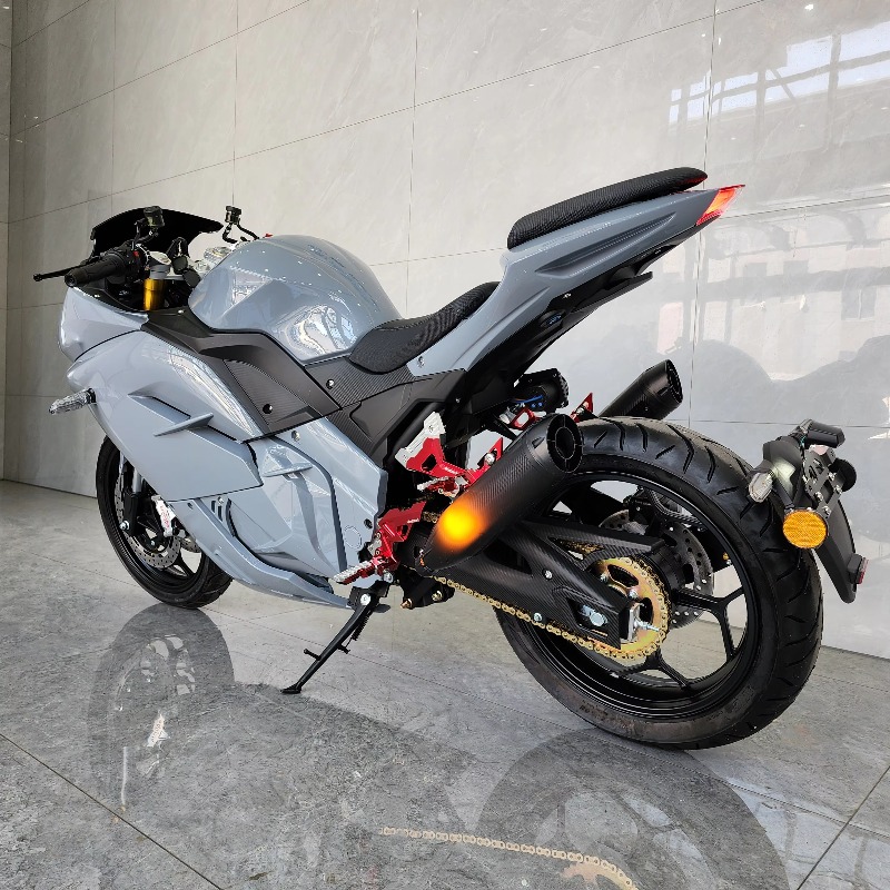 STLF Höchstgeschwindigkeit 200 – 72V 5000W Electric Motorcycle Bewertung und Preis