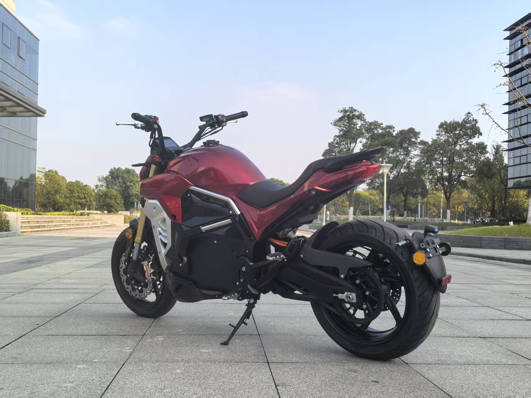 STLF 150km/h Renn-Elektromotor – 72V 5000W Electric Motorcycle Bewertung und Preis